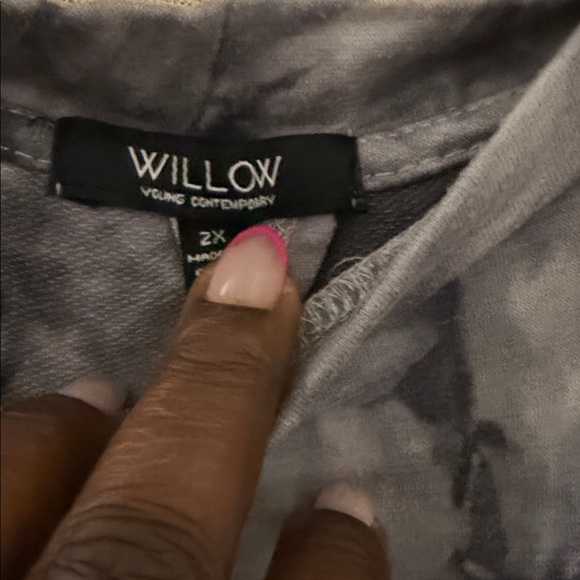 Willow Tops - Willow Gray Scoop Neck Top